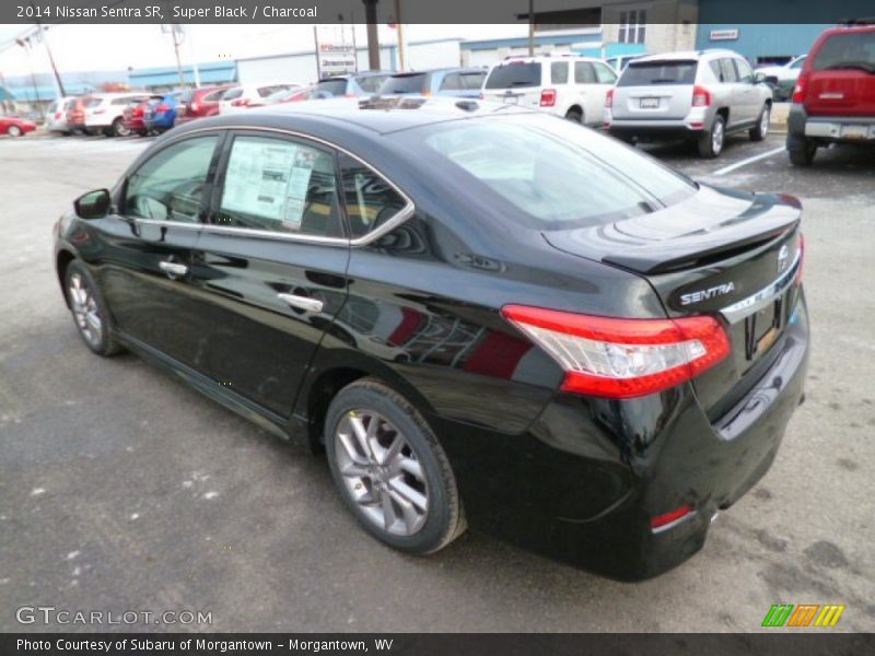 Super Black / Charcoal 2014 Nissan Sentra SR
