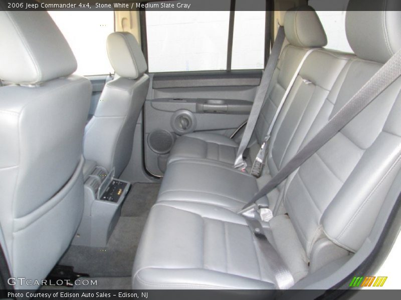 Stone White / Medium Slate Gray 2006 Jeep Commander 4x4