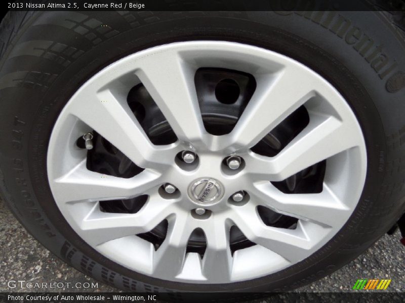 Cayenne Red / Beige 2013 Nissan Altima 2.5