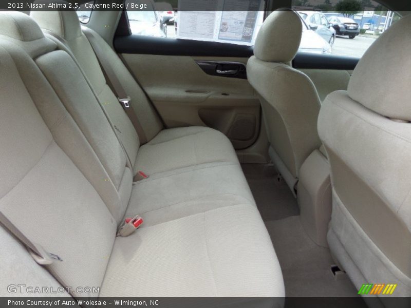 Cayenne Red / Beige 2013 Nissan Altima 2.5