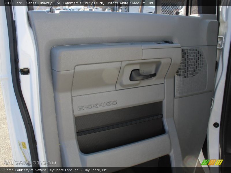 Oxford White / Medium Flint 2012 Ford E Series Cutaway E350 Commercial Utility Truck