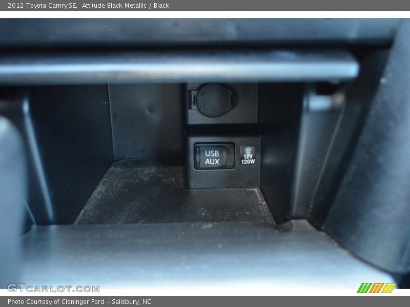 Attitude Black Metallic / Black 2012 Toyota Camry SE
