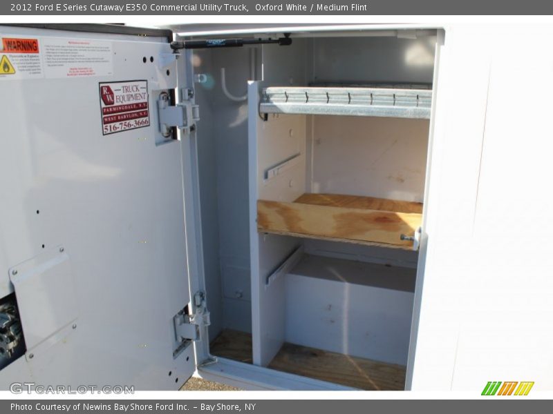 Oxford White / Medium Flint 2012 Ford E Series Cutaway E350 Commercial Utility Truck