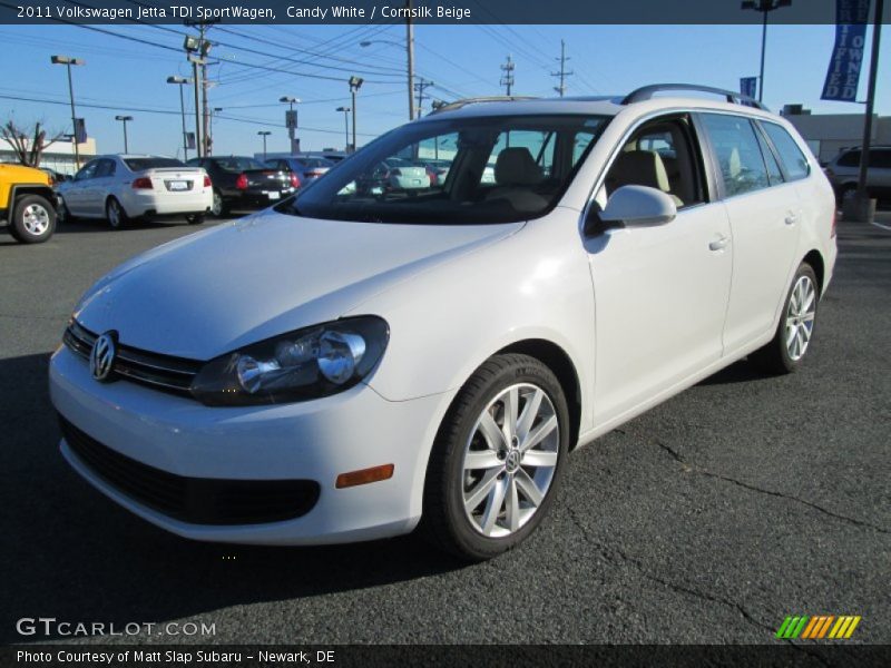 Candy White / Cornsilk Beige 2011 Volkswagen Jetta TDI SportWagen