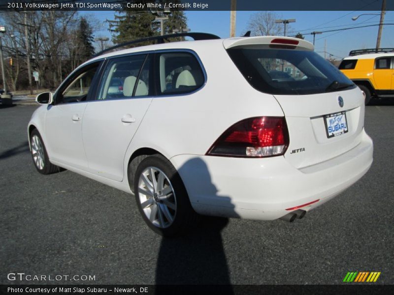 Candy White / Cornsilk Beige 2011 Volkswagen Jetta TDI SportWagen