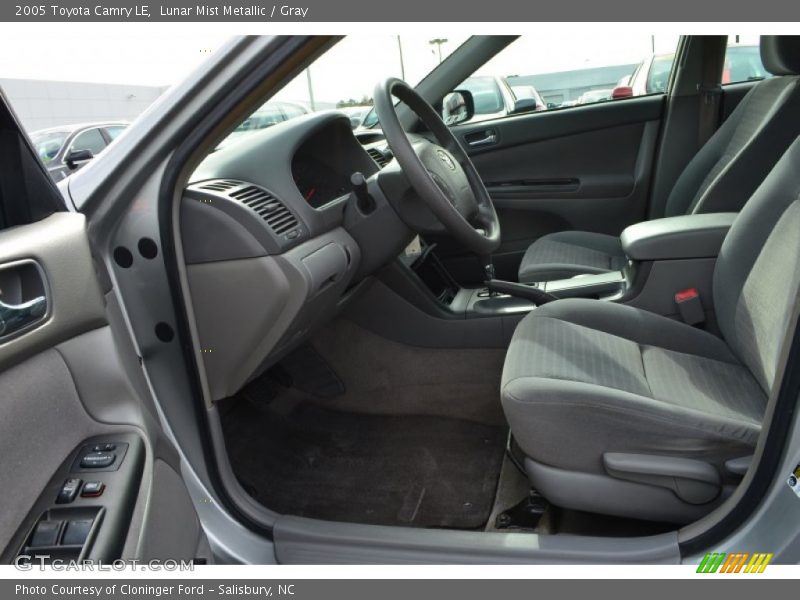 Lunar Mist Metallic / Gray 2005 Toyota Camry LE