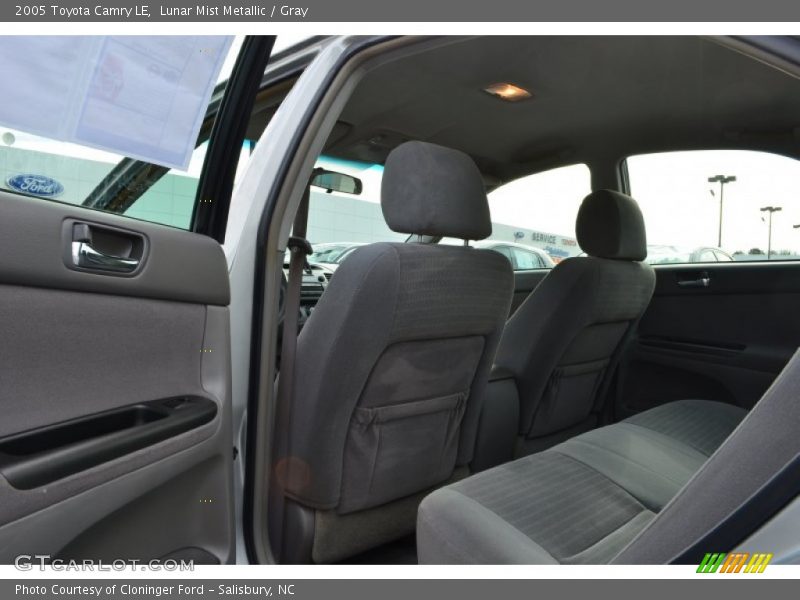 Lunar Mist Metallic / Gray 2005 Toyota Camry LE