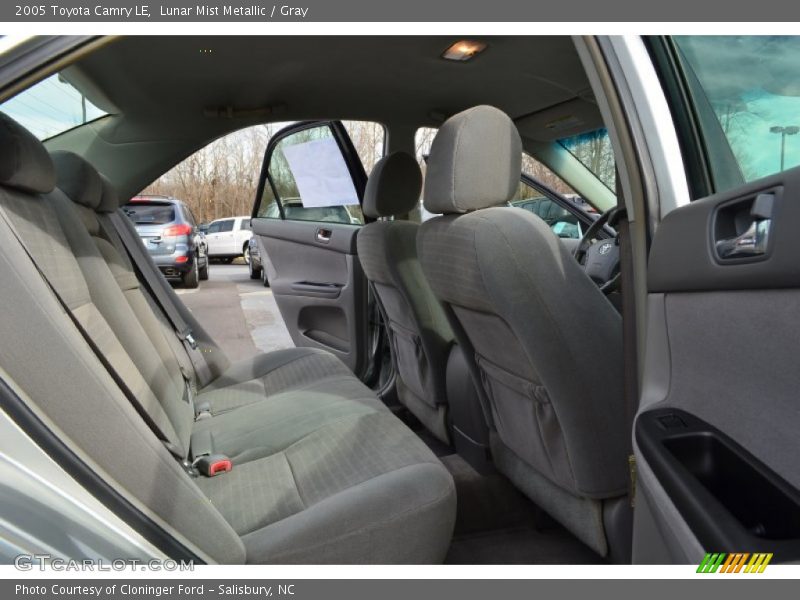 Lunar Mist Metallic / Gray 2005 Toyota Camry LE