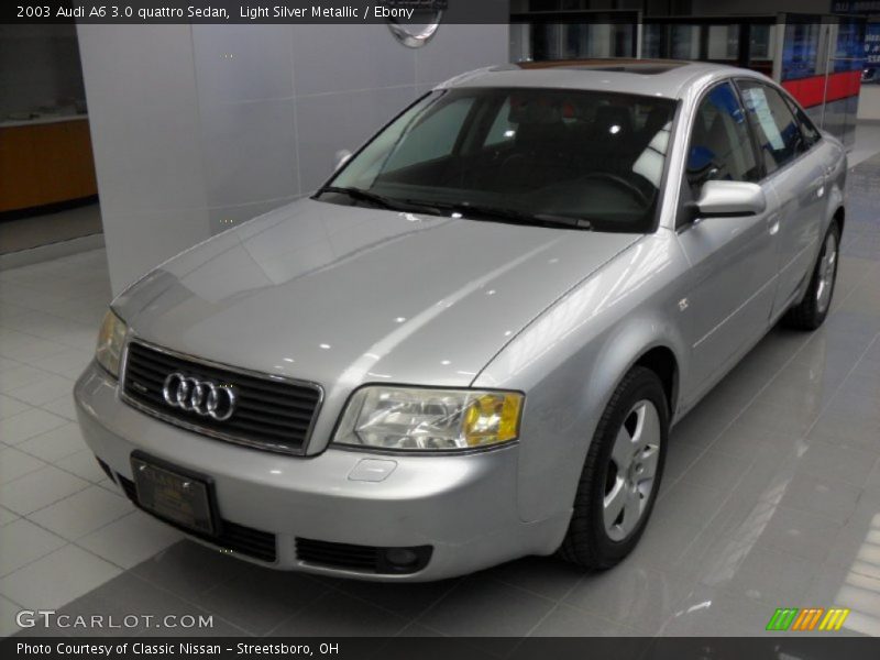 Front 3/4 View of 2003 A6 3.0 quattro Sedan