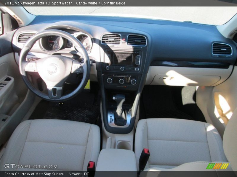 Candy White / Cornsilk Beige 2011 Volkswagen Jetta TDI SportWagen