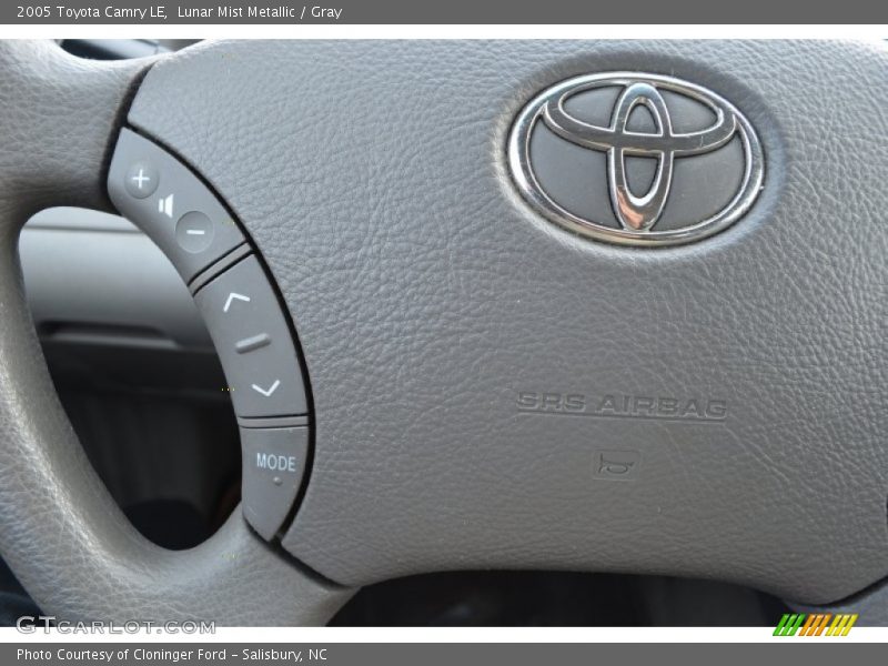 Lunar Mist Metallic / Gray 2005 Toyota Camry LE