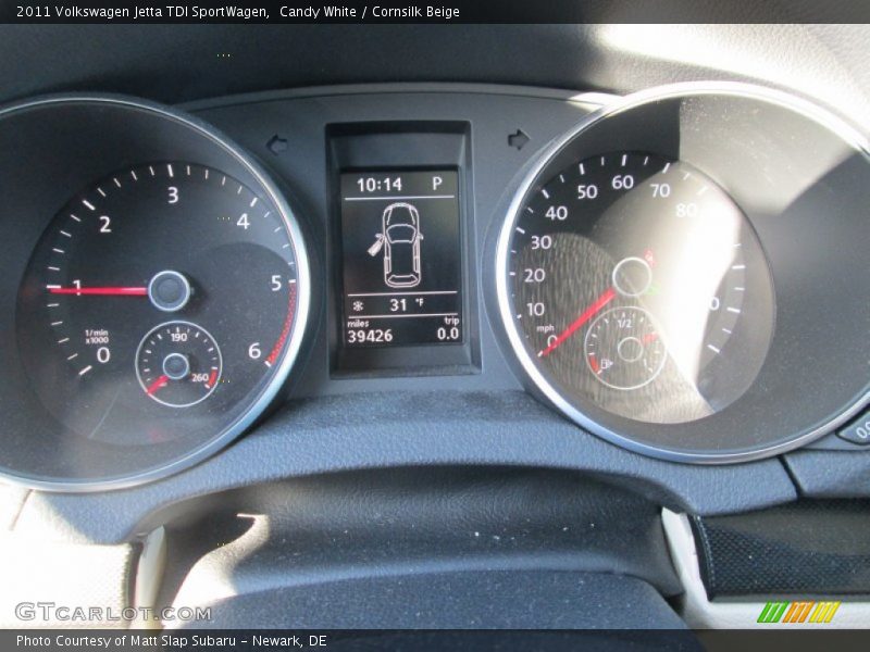 Candy White / Cornsilk Beige 2011 Volkswagen Jetta TDI SportWagen