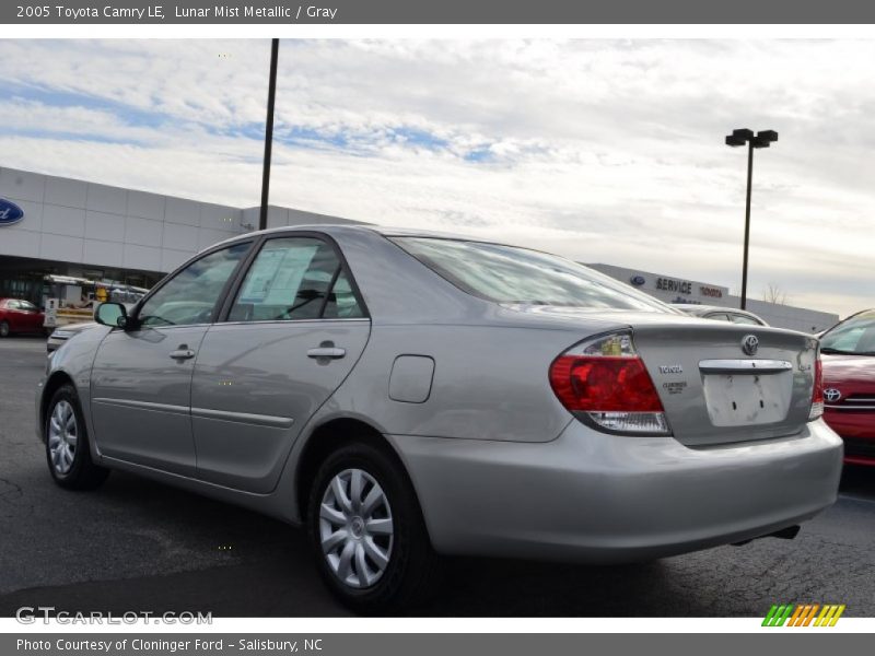 Lunar Mist Metallic / Gray 2005 Toyota Camry LE