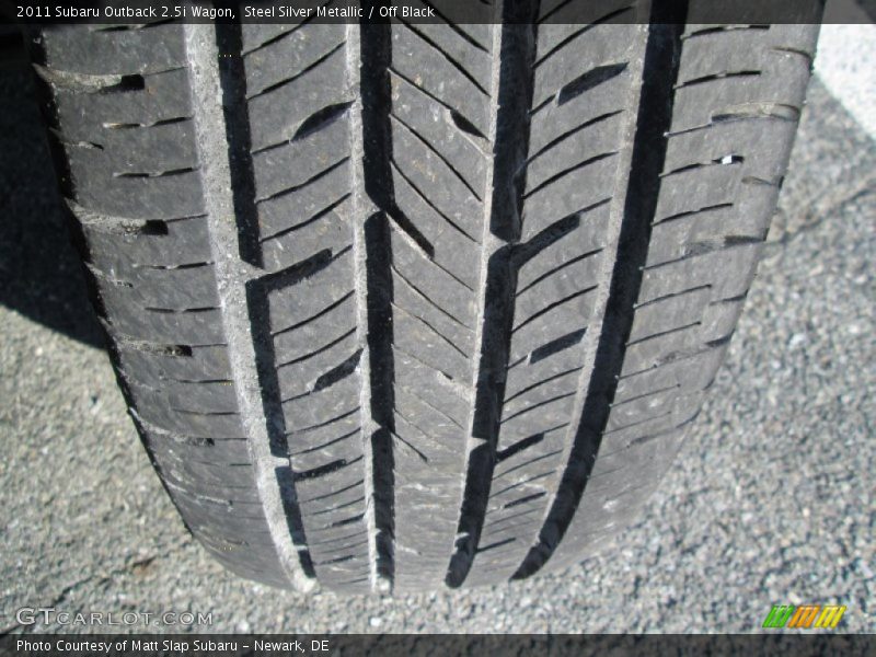 Steel Silver Metallic / Off Black 2011 Subaru Outback 2.5i Wagon