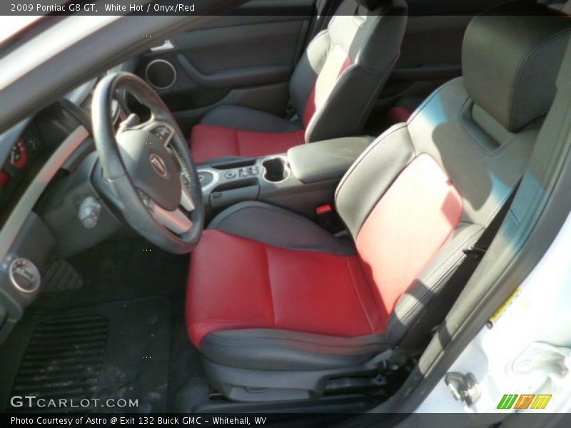 White Hot / Onyx/Red 2009 Pontiac G8 GT