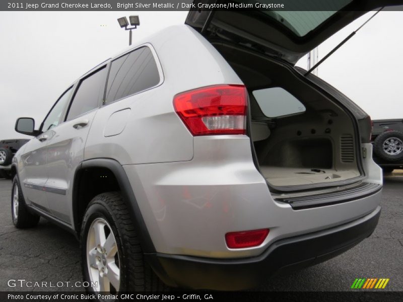 Bright Silver Metallic / Dark Graystone/Medium Graystone 2011 Jeep Grand Cherokee Laredo