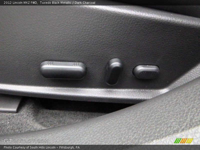 Tuxedo Black Metallic / Dark Charcoal 2012 Lincoln MKZ FWD