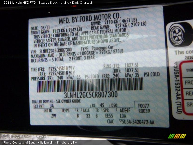 Tuxedo Black Metallic / Dark Charcoal 2012 Lincoln MKZ FWD