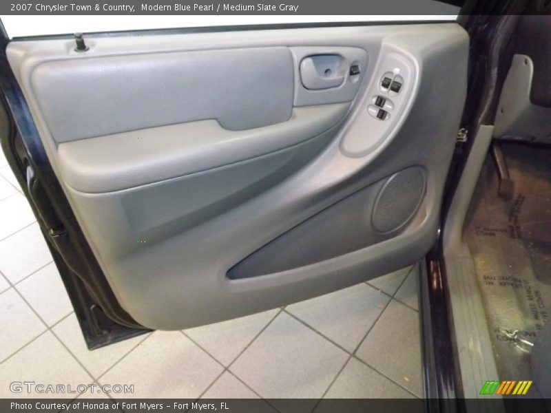 Modern Blue Pearl / Medium Slate Gray 2007 Chrysler Town & Country