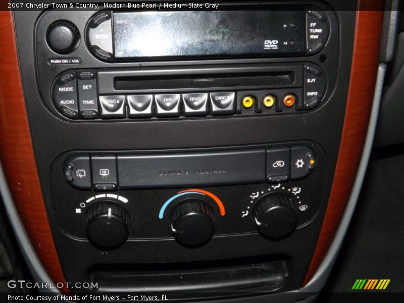 Modern Blue Pearl / Medium Slate Gray 2007 Chrysler Town & Country