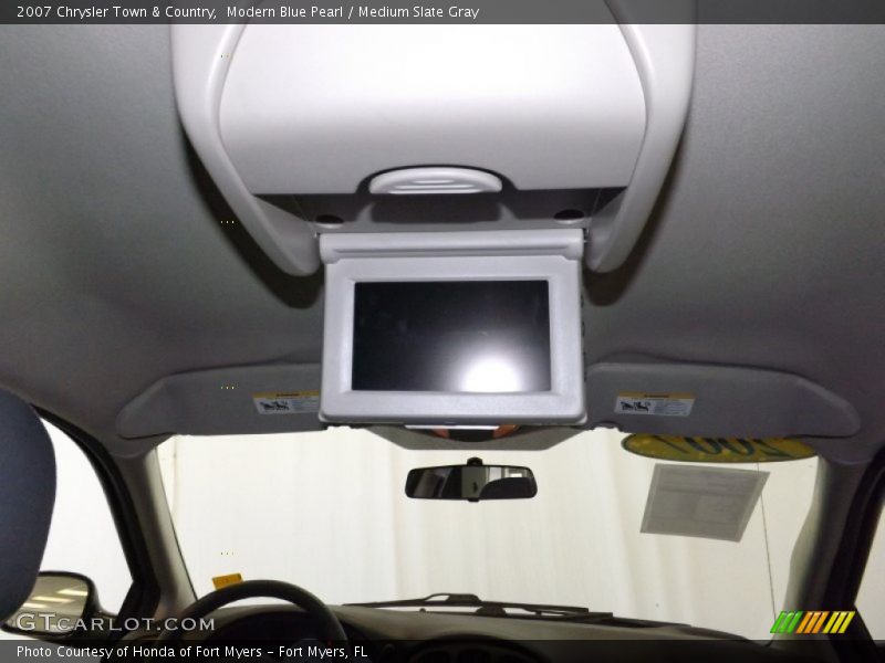 Modern Blue Pearl / Medium Slate Gray 2007 Chrysler Town & Country