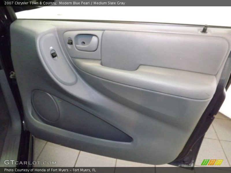 Modern Blue Pearl / Medium Slate Gray 2007 Chrysler Town & Country