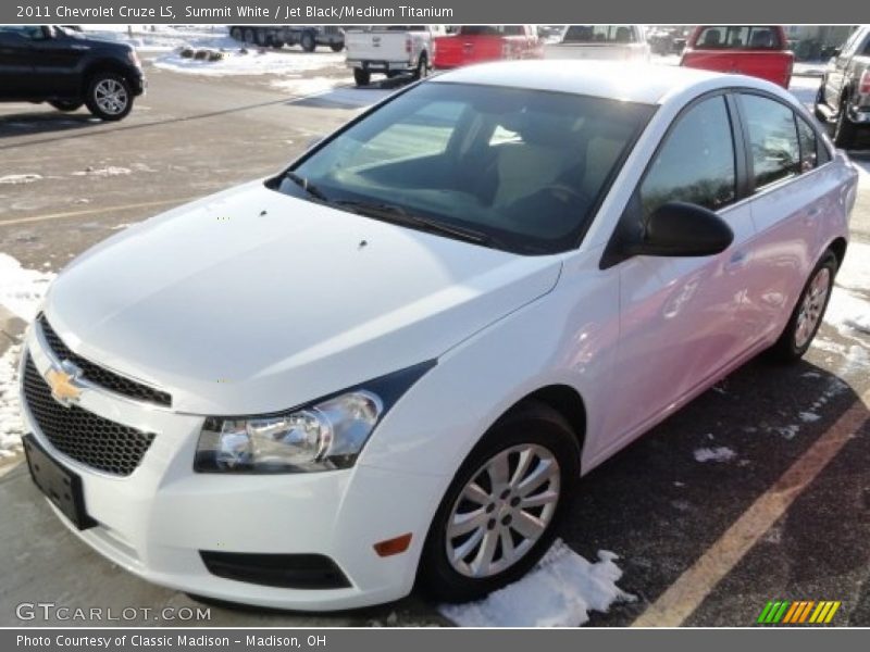 Summit White / Jet Black/Medium Titanium 2011 Chevrolet Cruze LS