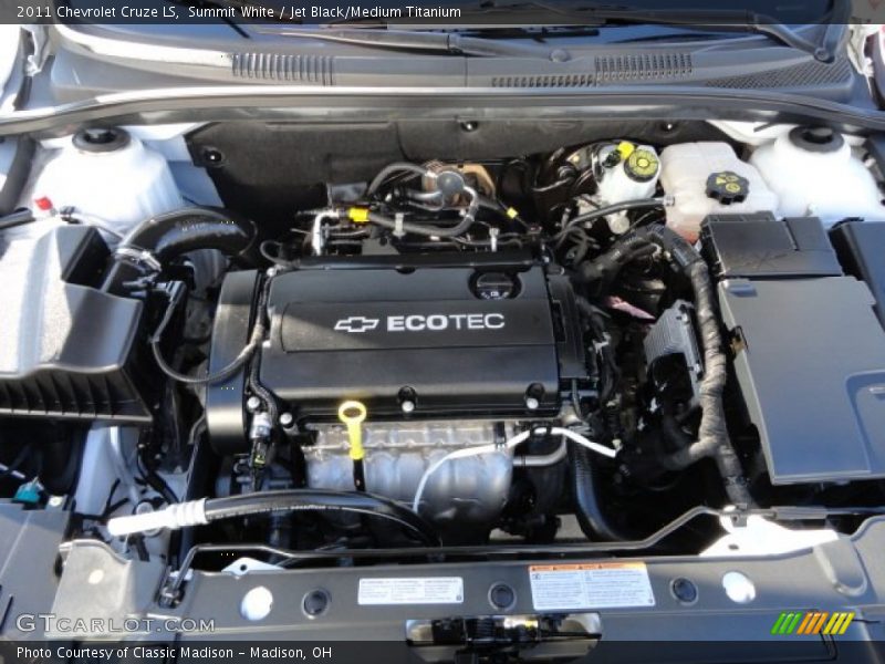 Summit White / Jet Black/Medium Titanium 2011 Chevrolet Cruze LS