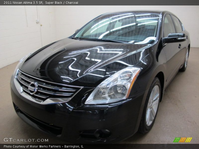 Super Black / Charcoal 2011 Nissan Altima 3.5 SR