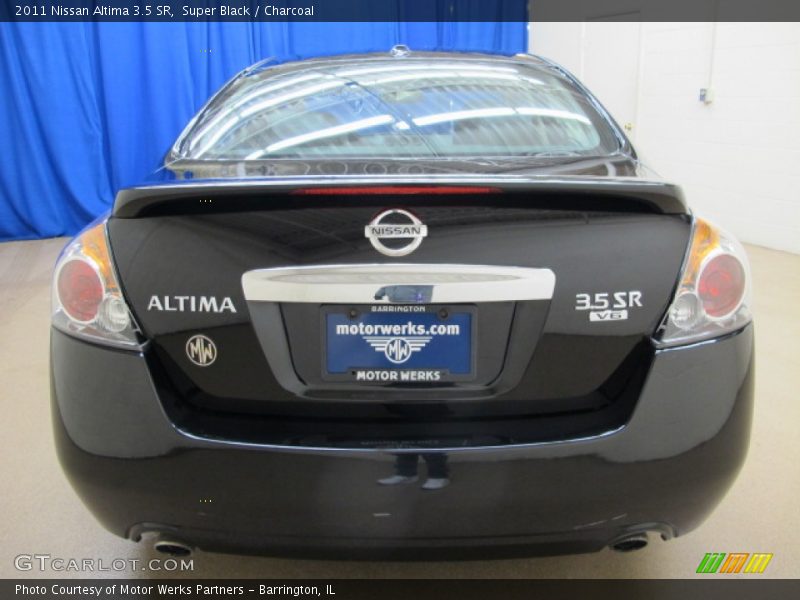 Super Black / Charcoal 2011 Nissan Altima 3.5 SR