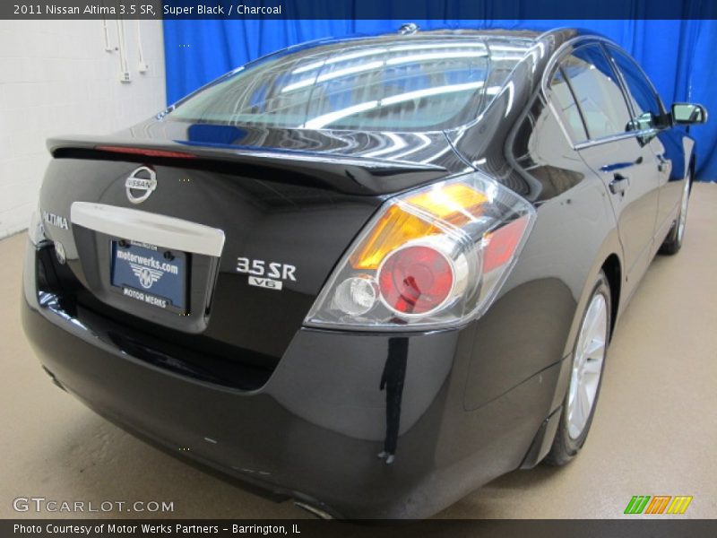 Super Black / Charcoal 2011 Nissan Altima 3.5 SR