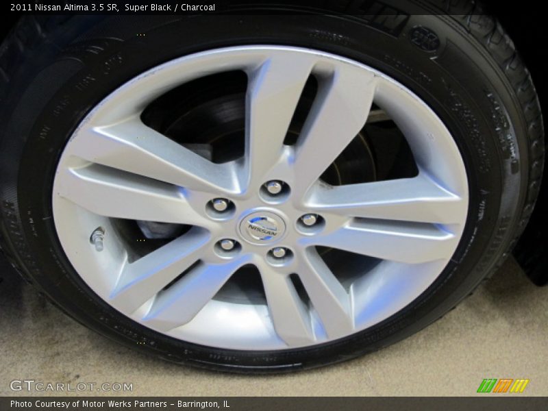 Super Black / Charcoal 2011 Nissan Altima 3.5 SR