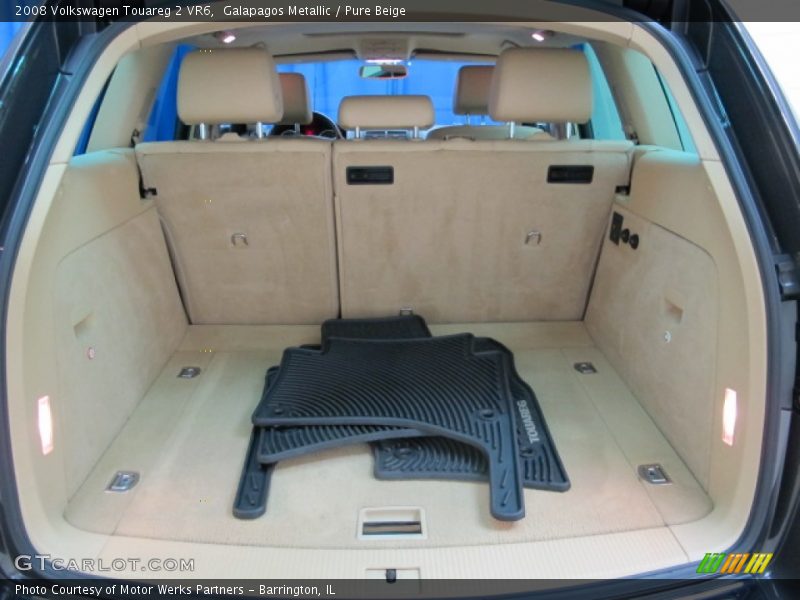  2008 Touareg 2 VR6 Trunk