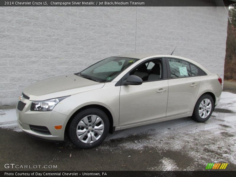 Champagne Silver Metallic / Jet Black/Medium Titanium 2014 Chevrolet Cruze LS