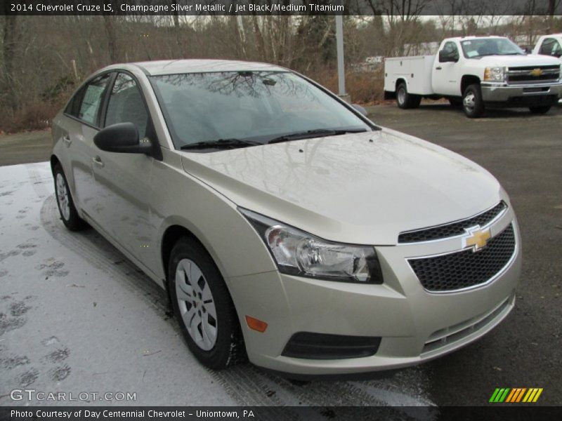 Champagne Silver Metallic / Jet Black/Medium Titanium 2014 Chevrolet Cruze LS