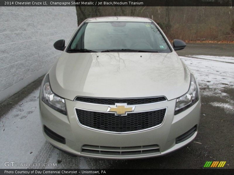Champagne Silver Metallic / Jet Black/Medium Titanium 2014 Chevrolet Cruze LS