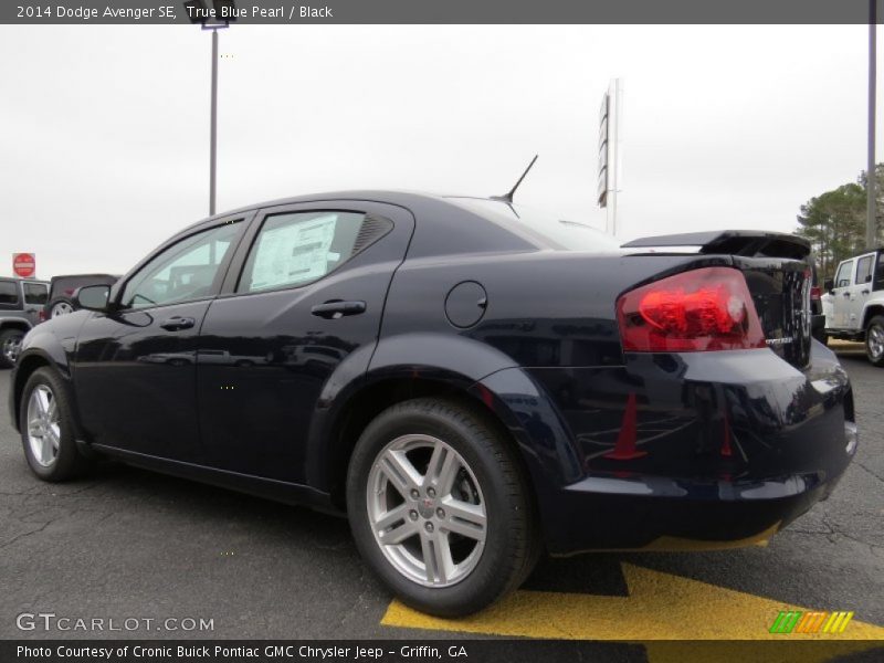True Blue Pearl / Black 2014 Dodge Avenger SE