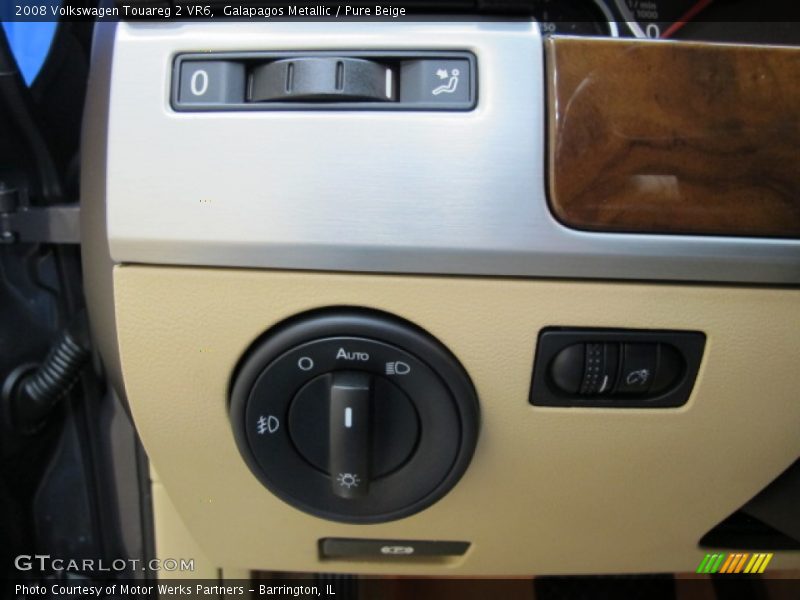 Galapagos Metallic / Pure Beige 2008 Volkswagen Touareg 2 VR6