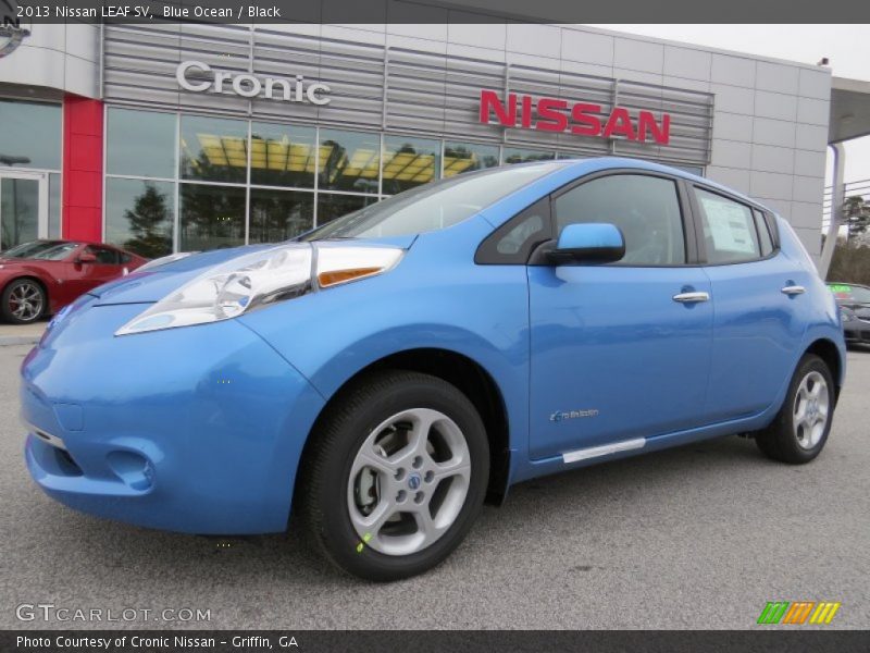 Blue Ocean / Black 2013 Nissan LEAF SV