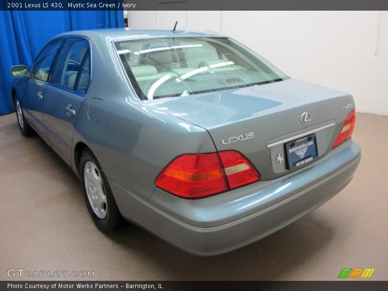 Mystic Sea Green / Ivory 2001 Lexus LS 430