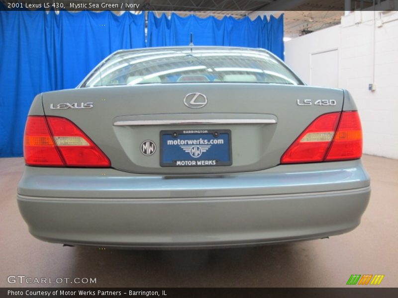 Mystic Sea Green / Ivory 2001 Lexus LS 430