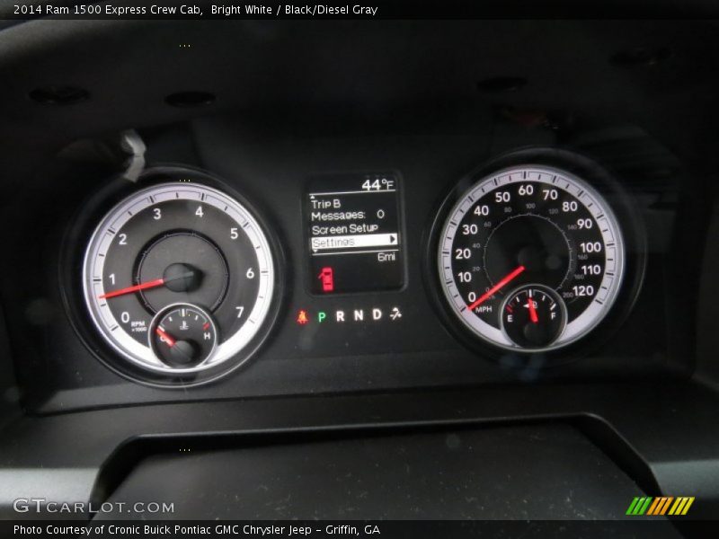 Bright White / Black/Diesel Gray 2014 Ram 1500 Express Crew Cab
