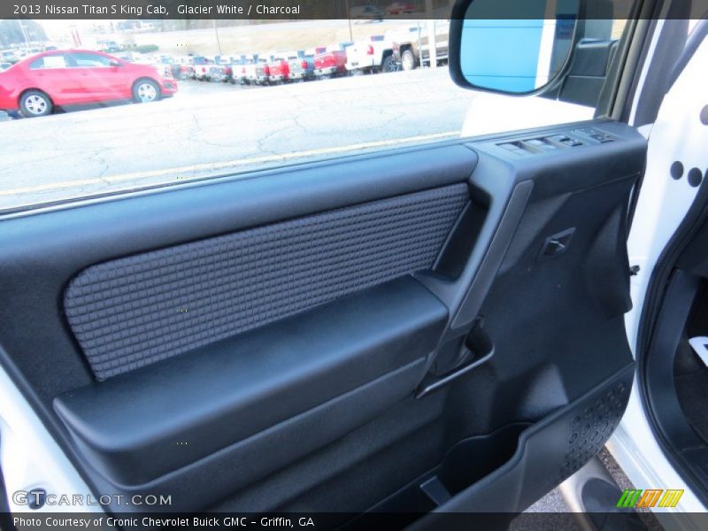 Glacier White / Charcoal 2013 Nissan Titan S King Cab