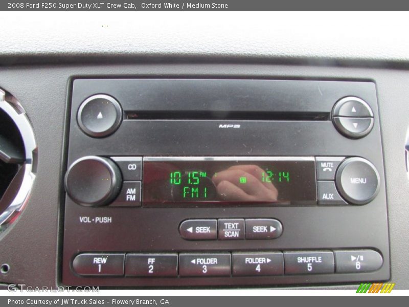 Audio System of 2008 F250 Super Duty XLT Crew Cab