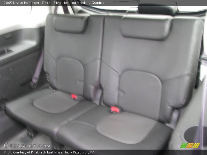 Silver Lightning Metallic / Graphite 2005 Nissan Pathfinder LE 4x4