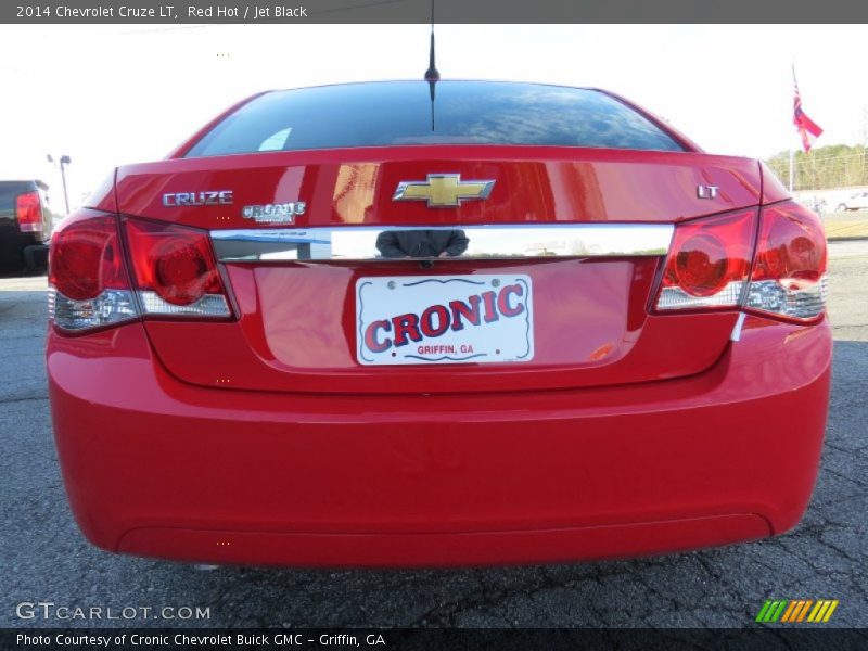 Red Hot / Jet Black 2014 Chevrolet Cruze LT