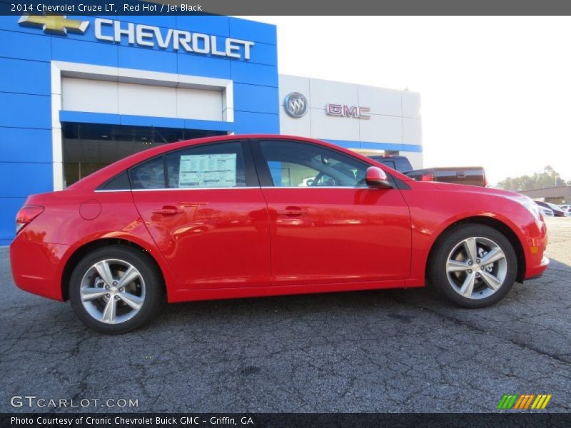 Red Hot / Jet Black 2014 Chevrolet Cruze LT