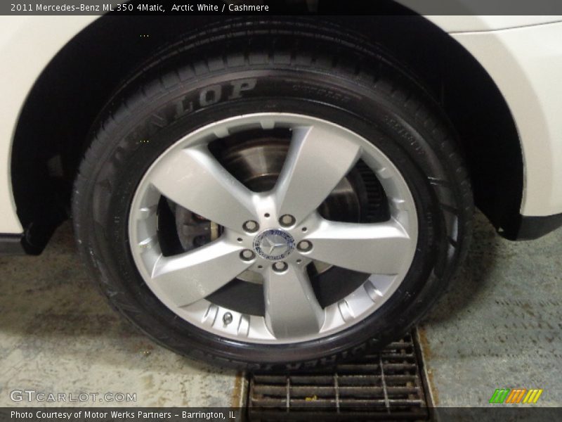 Arctic White / Cashmere 2011 Mercedes-Benz ML 350 4Matic