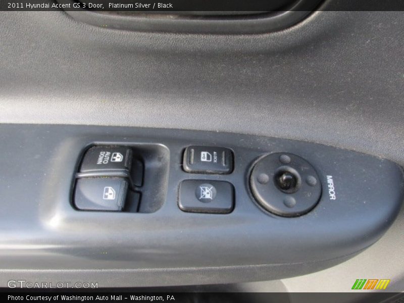 Platinum Silver / Black 2011 Hyundai Accent GS 3 Door