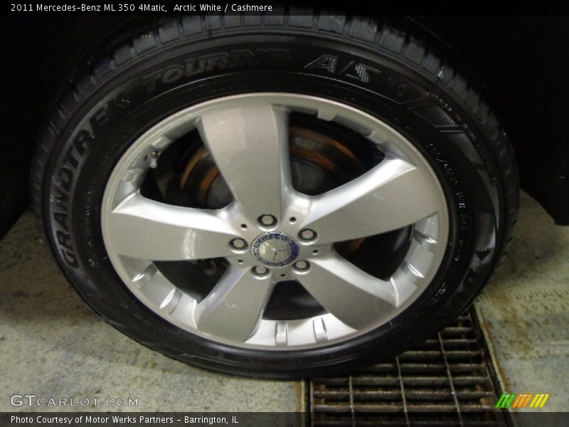 Arctic White / Cashmere 2011 Mercedes-Benz ML 350 4Matic
